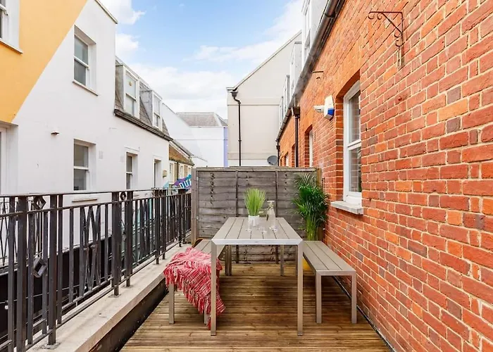 Birch South Lanes - Super 2 Bed Duplex With South Terrace